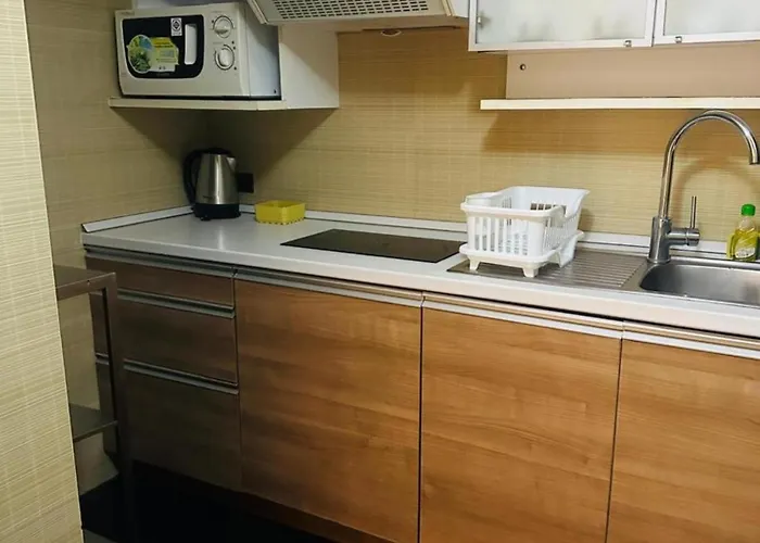 Affordable Serviced Nana - Omni Tower Sukhumvit Location *