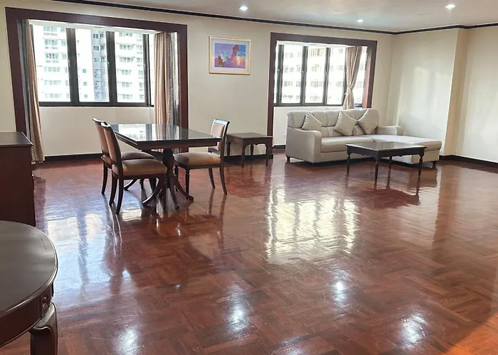 Affordable Serviced Nana - Omni Tower Sukhumvit Location Apartment Bangkok