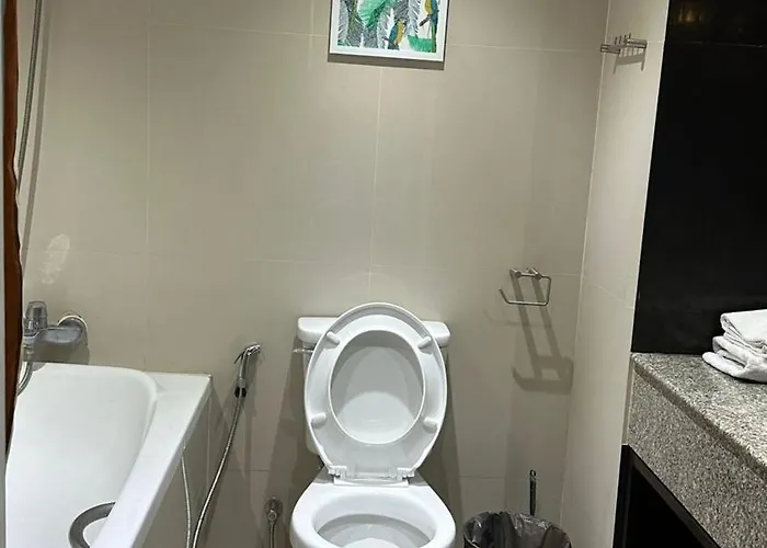Affordable Serviced Nana - Omni Tower Sukhumvit Location Apartment *