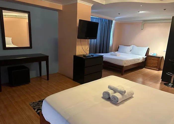 Affordable Serviced Nana - Omni Tower Sukhumvit Location Apartment