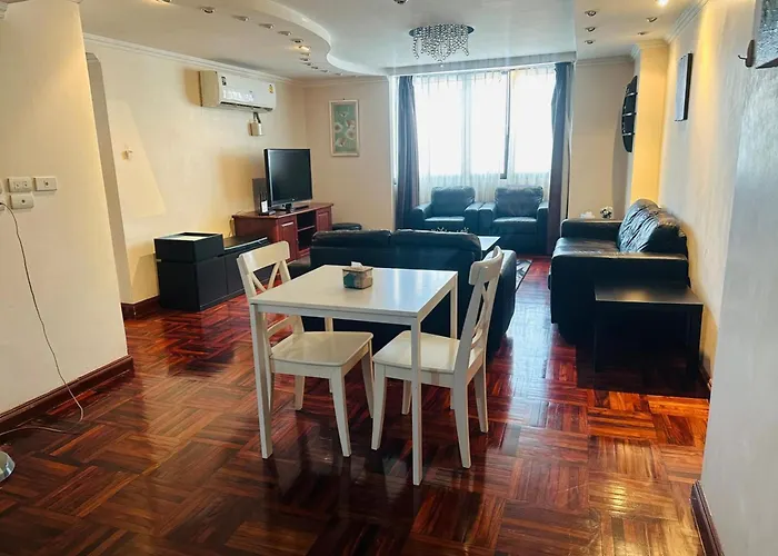 Affordable Serviced Nana - Omni Tower Sukhumvit Location Apartment Bangkok