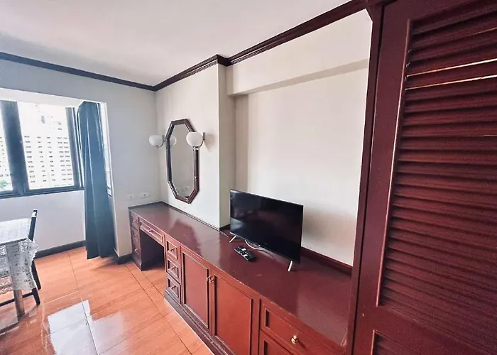 Affordable Serviced Nana - Omni Tower Sukhumvit Location *