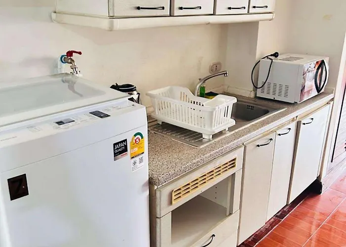 Affordable Serviced Nana - Omni Tower Sukhumvit Location Apartment Bangkok