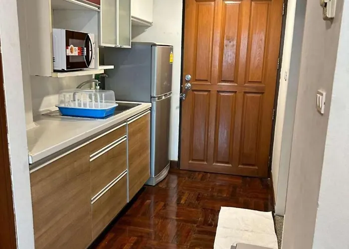 Affordable Serviced Nana - Omni Tower Sukhumvit Location